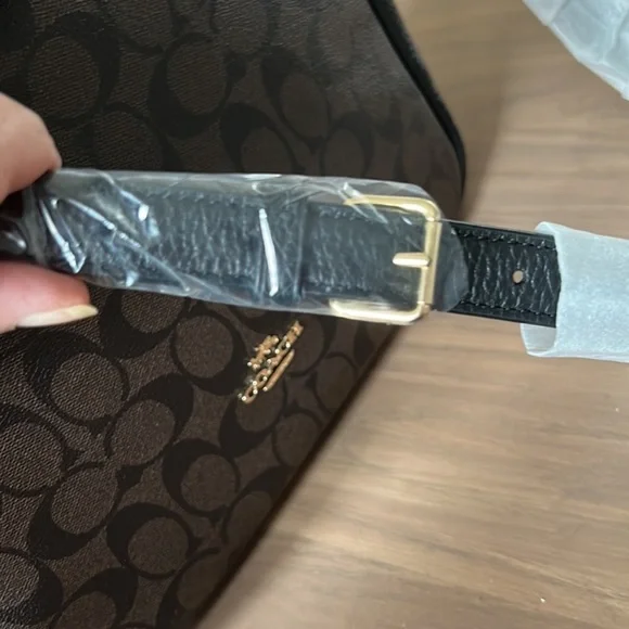 NWT $478 Coach NWT Pennie Shoulder/Crossbody Bag in Signature Canvas - Picture 10 of 14